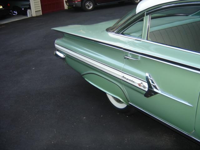 1960 impala 4dr sedan grn 56.JPG
